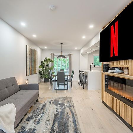 Free Parking Prime Location New Modern Condo Brossard Buitenkant foto