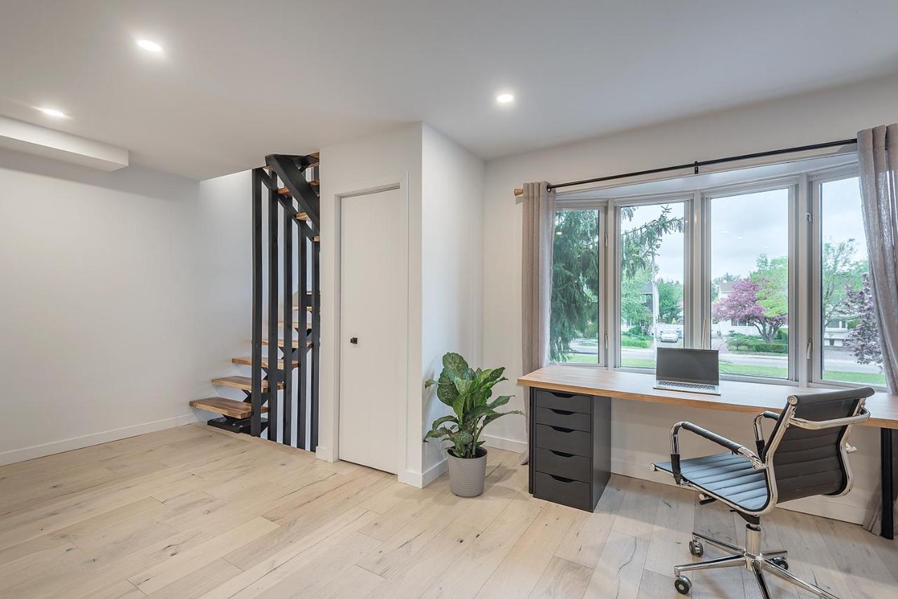 Free Parking Prime Location New Modern Condo Brossard Buitenkant foto