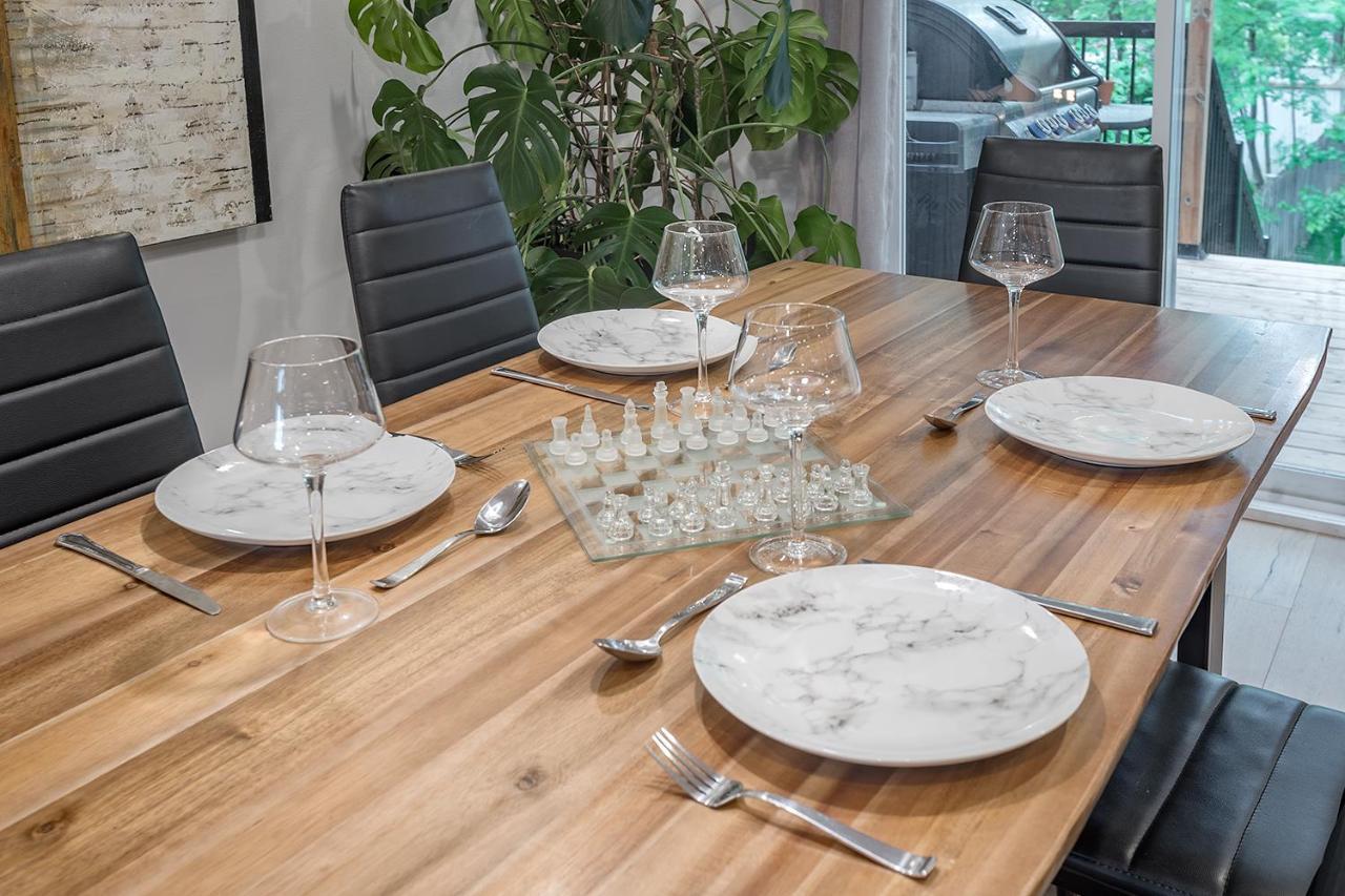 Free Parking Prime Location New Modern Condo Brossard Buitenkant foto